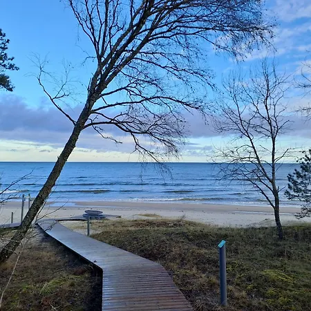 Beachside Strautini Guest house *